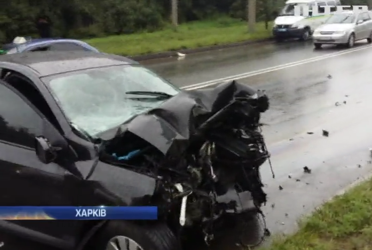 У Харкові нетверезий водій влаштував смертельну аварію (відео)