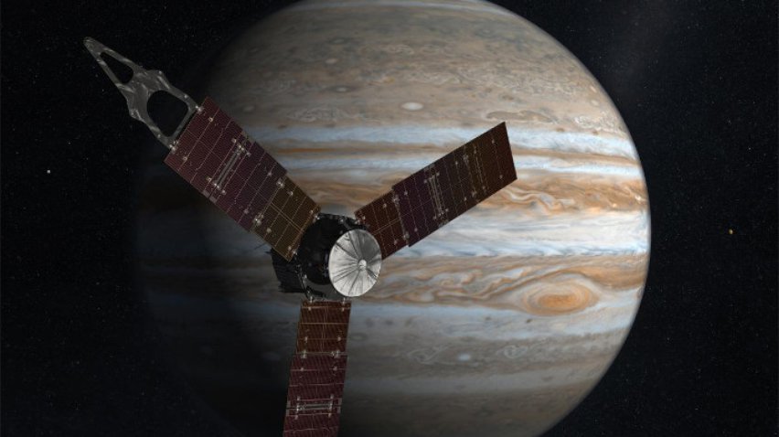 "Юнона" приблизилась на рекордное расстояние к Юпитеру