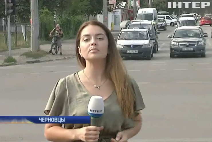 Водителей Черновцов разгневала новая разметка на дорогах