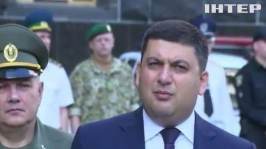Гройсман вимагає від поліції розслідування підпалу "Інтера"