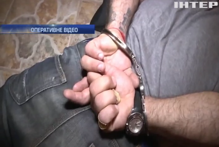 Поліцейський працював на наймасштабнішу наркомафію України