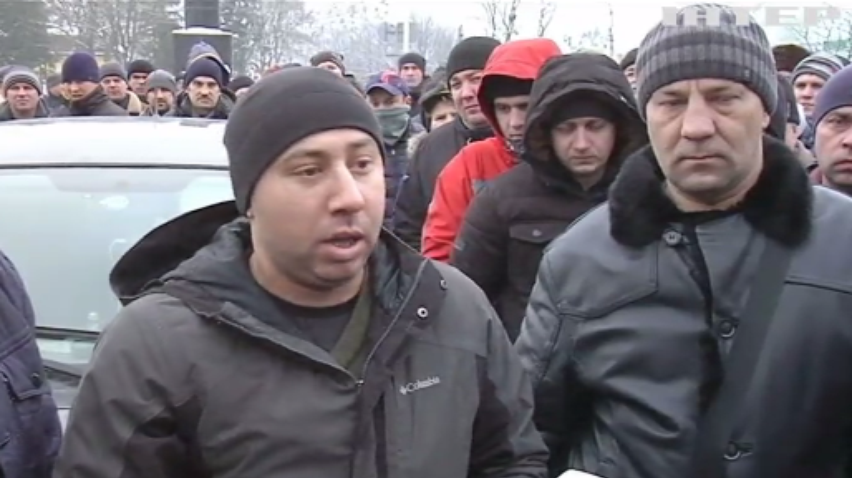 Стрілянина в Олевську: громадяни вимагають очистити місто від бандитів