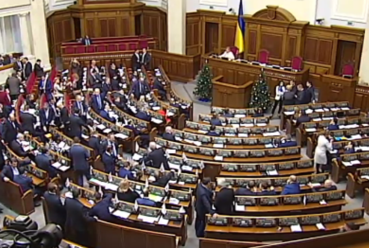 Депутаты прогуливают заседания Рады и работу с избирателями
