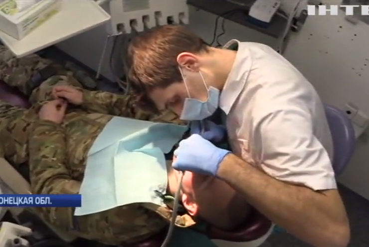 Волонтеры привезли военным в Авдеевку мобильную стоматологию 
