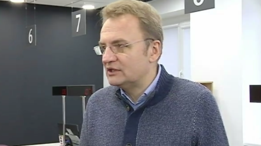 Андрей Садовой заявил о блокаде Львова мусором