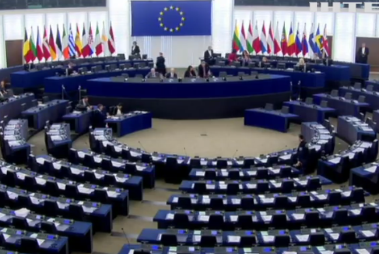 Европарламент принял резолюцию о политзаключенных в России