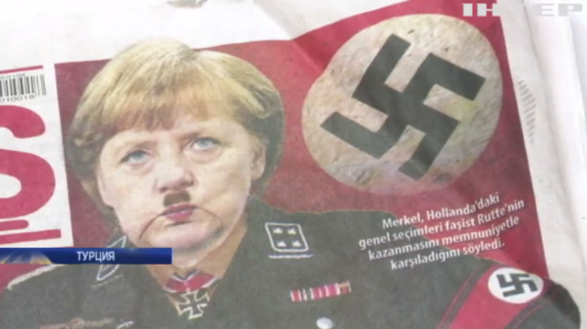В Турции Меркель сравнили с Гитлером