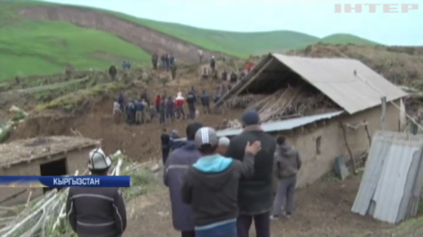 Оползень в Кыргызстане: спасатели насчитали 25 погибших