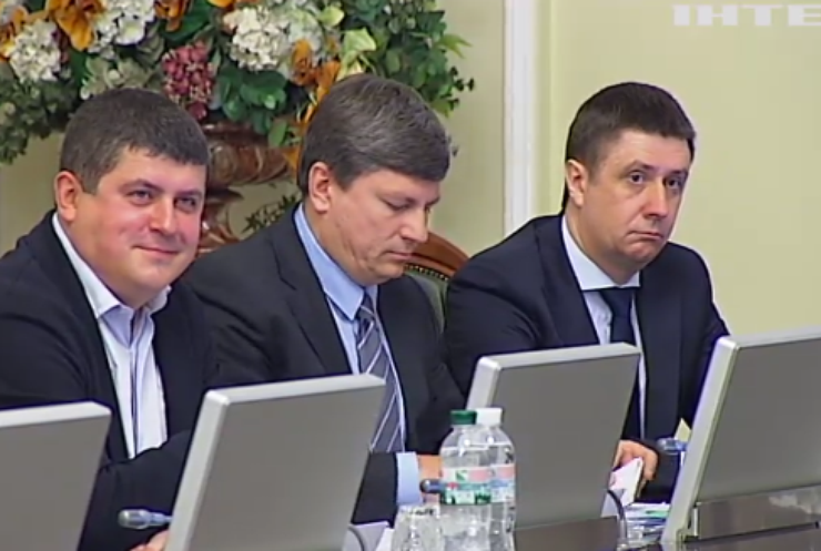 Депутаты обсудили рынок земли и события 9 мая (видео)