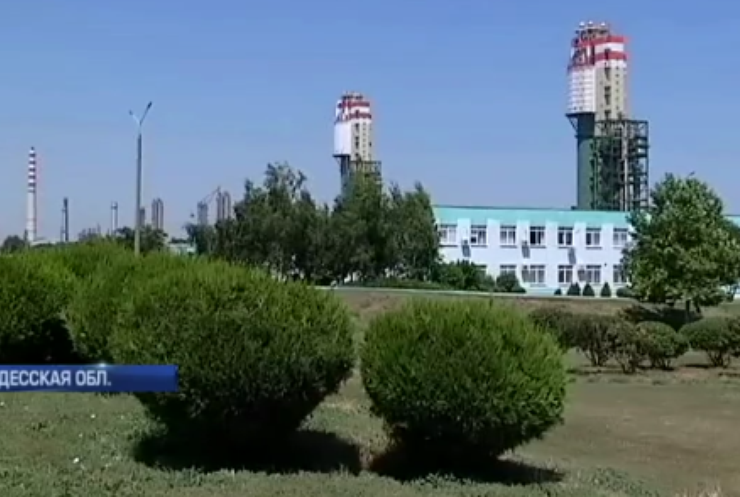 В Одессе на припортовом заводе объяснили причины остановки (видео)