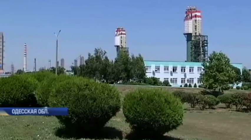 В Одессе на припортовом заводе объяснили причины остановки (видео)