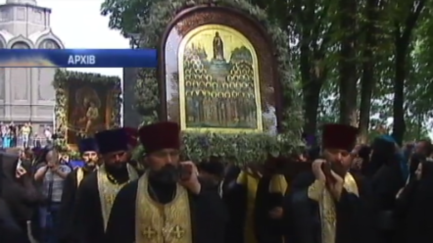 До річниці Хрещення Русі в Київ привезли 11 ікон