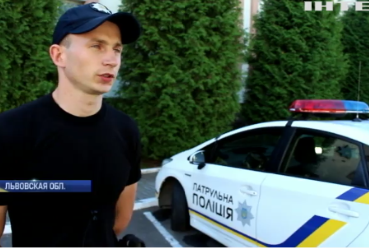 На Прикарпатье водители нерастаможенных авто устроили драку с полицией
