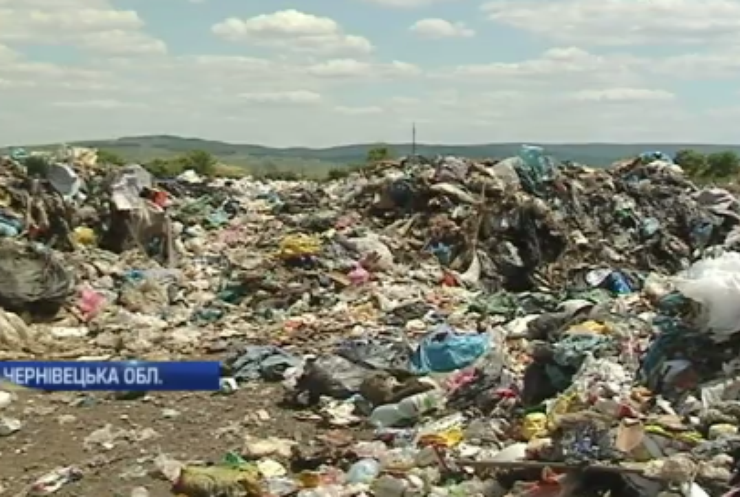 На Буковині завезли чергову партію львівського сміття