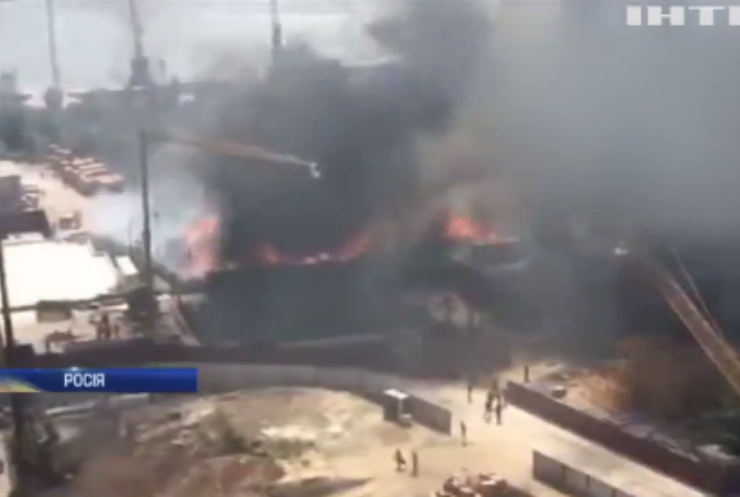 У Ростові-на-Дону палають житлові будинки (відео)