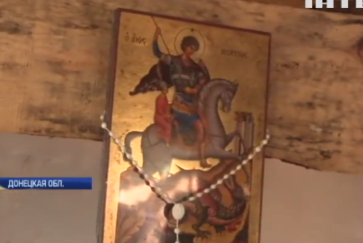 На Донбассе бойцов оберегает икона и детские рисунки (видео)