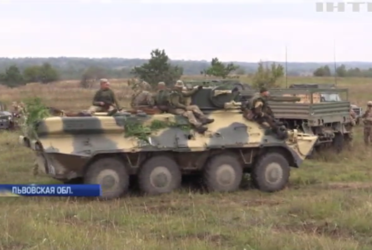 Во Львовской области прошли военные учения Rapid Trident 2017