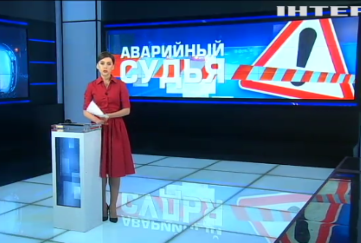 В Киеве пьяный судья пытался сбежать с места аварии (видео)