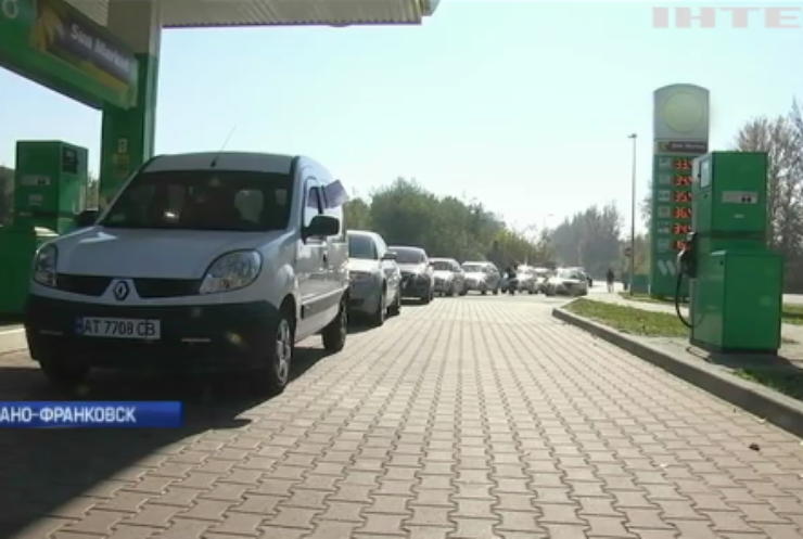 "Бойкот ценам на бензин": в Украине протестовали водители