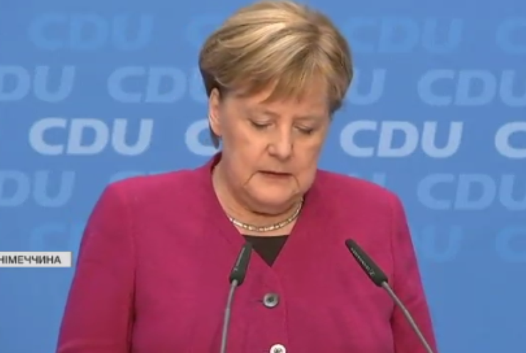 Ангела Меркель запустила гарячу політичну боротьбу у Німеччині