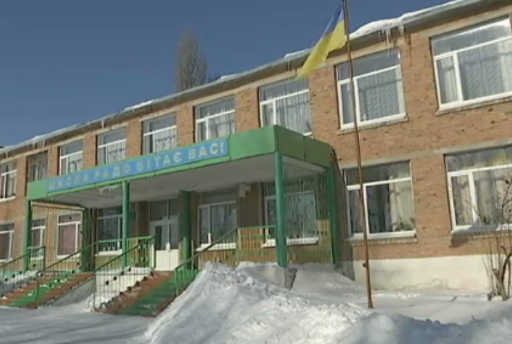 На Харківщині масово зачиняють школи на карантин