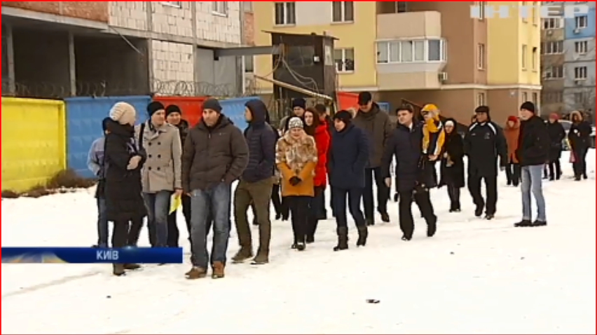 У Києві мешканці Дніпровського району протестують проти не законної забудови