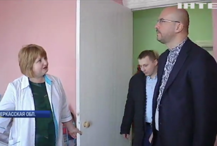 Дом престарелых в Черкасской области получил помощь от депутата