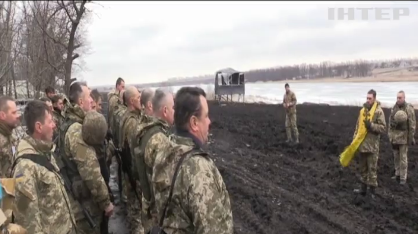 На Донбассе военные провели учения (видео)