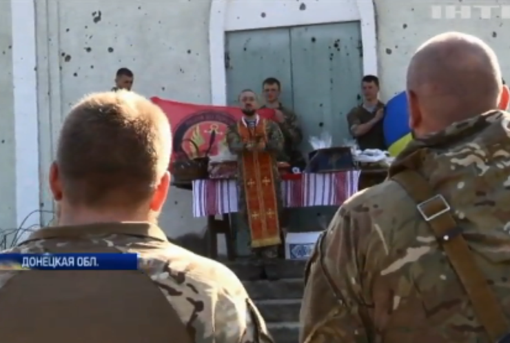 Война на Донбассе: военные капелланы провели на передовой пасхальные богослужения