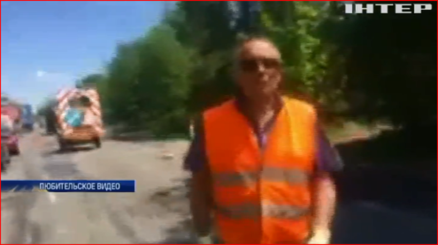 В Ривненской области дорожный рабочий избил лопатой водителя