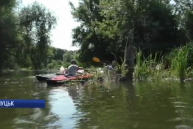 Активісти рятують річку Стир від забруднення (відео)