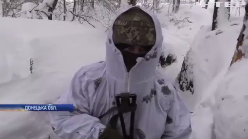 На Донбасі військові тримають оборону у складних погодних умовах