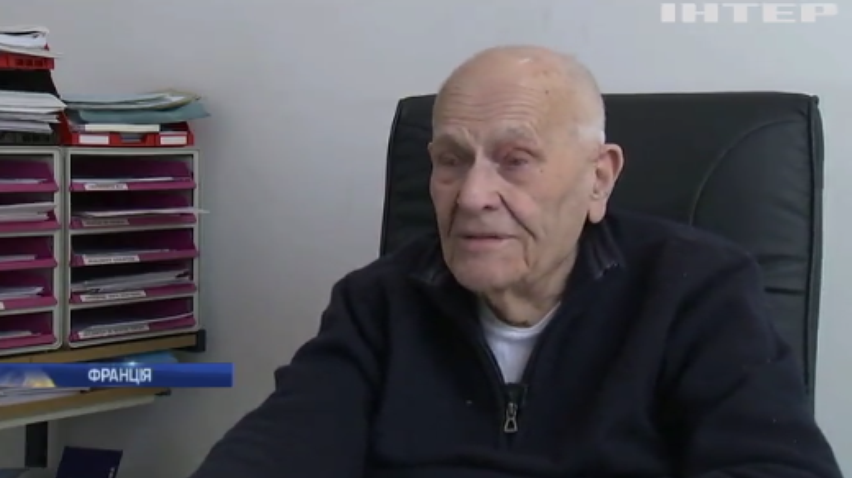 "98 років - не час для відпочинку": лікар-довгожитель розповів про роботу у клініці