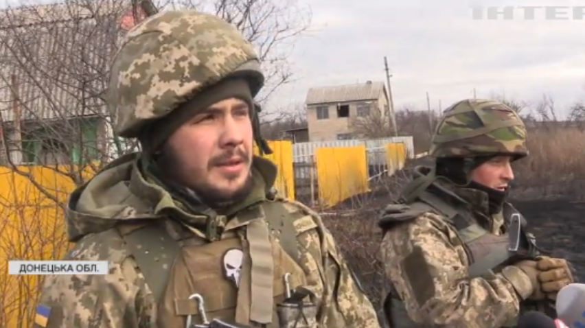 Під Мар'їнкою "лютують" снайпери ворога