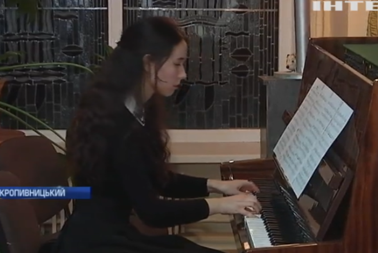 Музиканти знайомлять жителів Кропивницького із танго