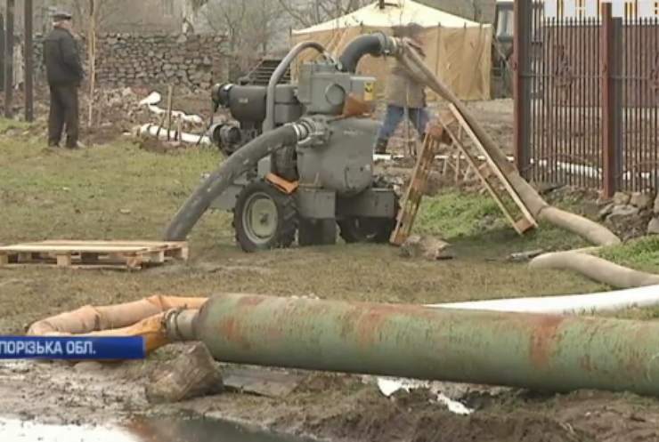 П'ять днів без води: у Бердянську ліквідовують наслідки аварії
