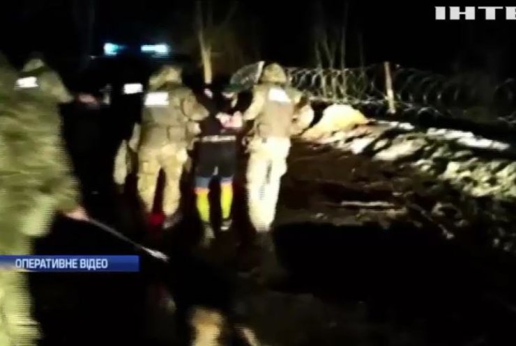 На кордоні з Румунією затримали контрабандистів-водолазів