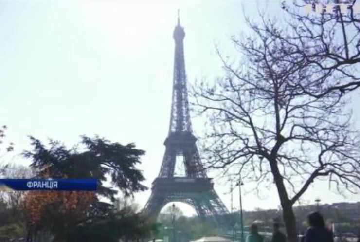 У Франції відзначають "День народження" Ейфелевої вежі