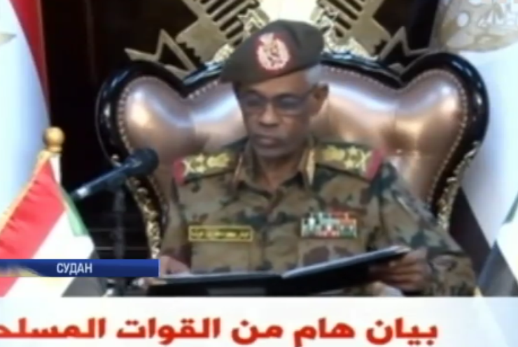 Міністр оборони Судана усунув від влади президента