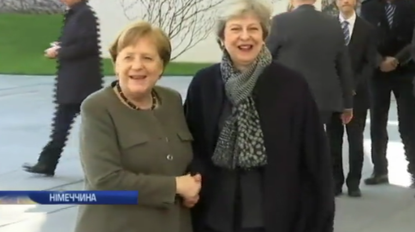 Прем'єр Британії обговорила Brexit із Ангелою Меркель