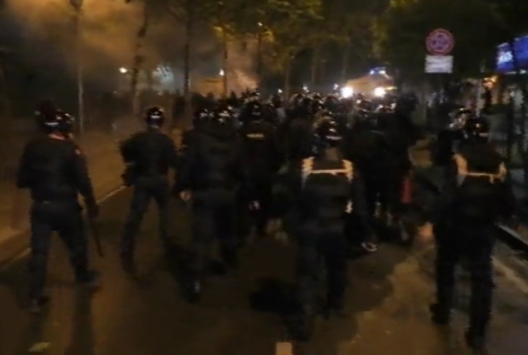 Протести у Албанії: поліція розігнала опозиціонерів газом