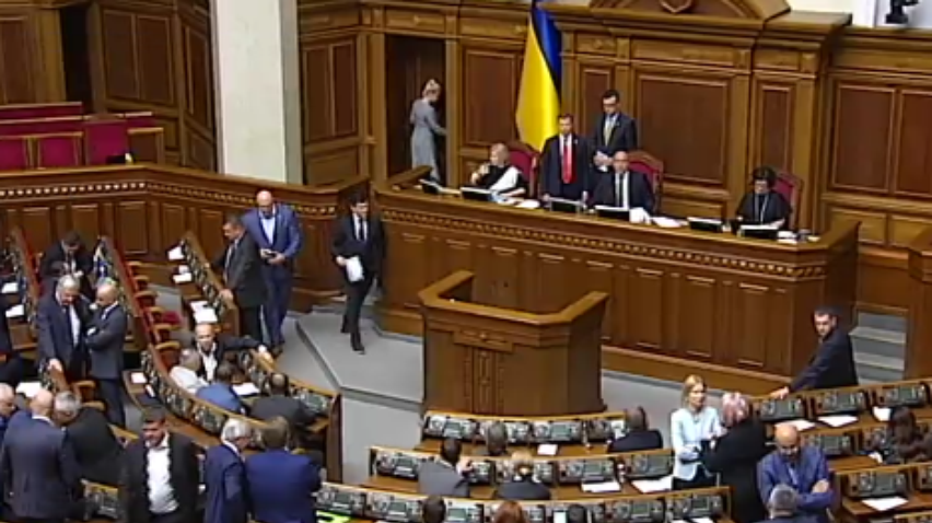 Депутати продовжили заборону на встановлення сонячних електростанцій на землі