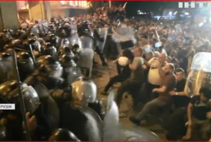 Тбілісі у вогні: що спричинило хвилю громадських протестів?