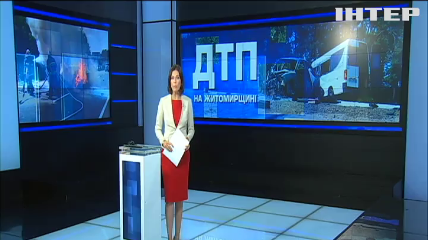 На трасі Житомир-Чернівці BMW влетів у маршрутку