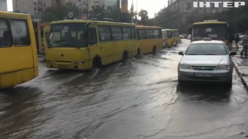 Потопи у Києві: куди йдуть гроші на чистку каналізації?