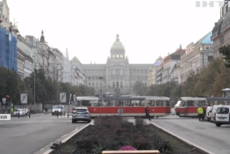 Чехія занурюється у прірву коронавірусу: влада ввела тотальний масковий режим