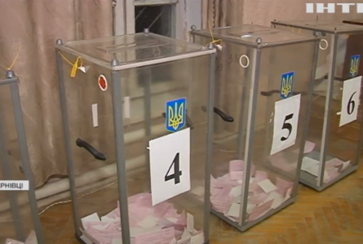 Низька явка та без порушень: у Чернівцях відбувся другий тур місцевих виборів