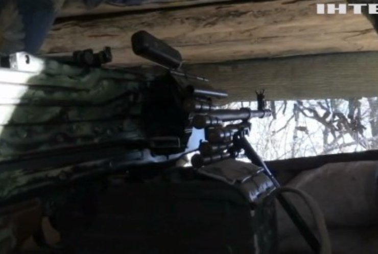 Війна на Донбасі: бойовики вели вогонь поблизу Авдіївки, Водяного і Шумів