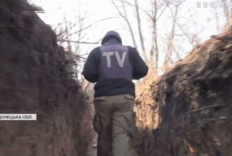 Війна на Донбасі: снайпери ведуть вогонь по українським позиціям
