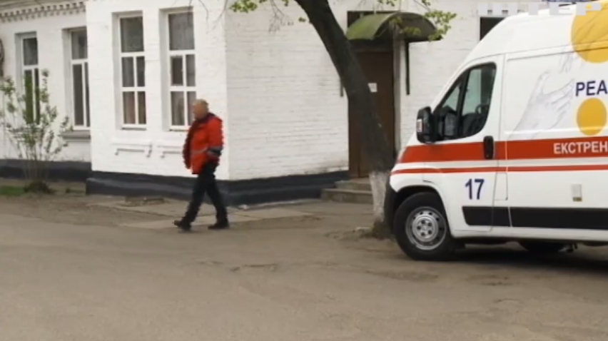 Українські медики чекають обіцяних Кабміном надбавок за участь у боротьбі з коронавірусом